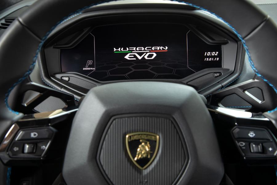 Панель приборов Lamborghini Huracan EVO (LB724) 2019 года  (фото 35 из 87)